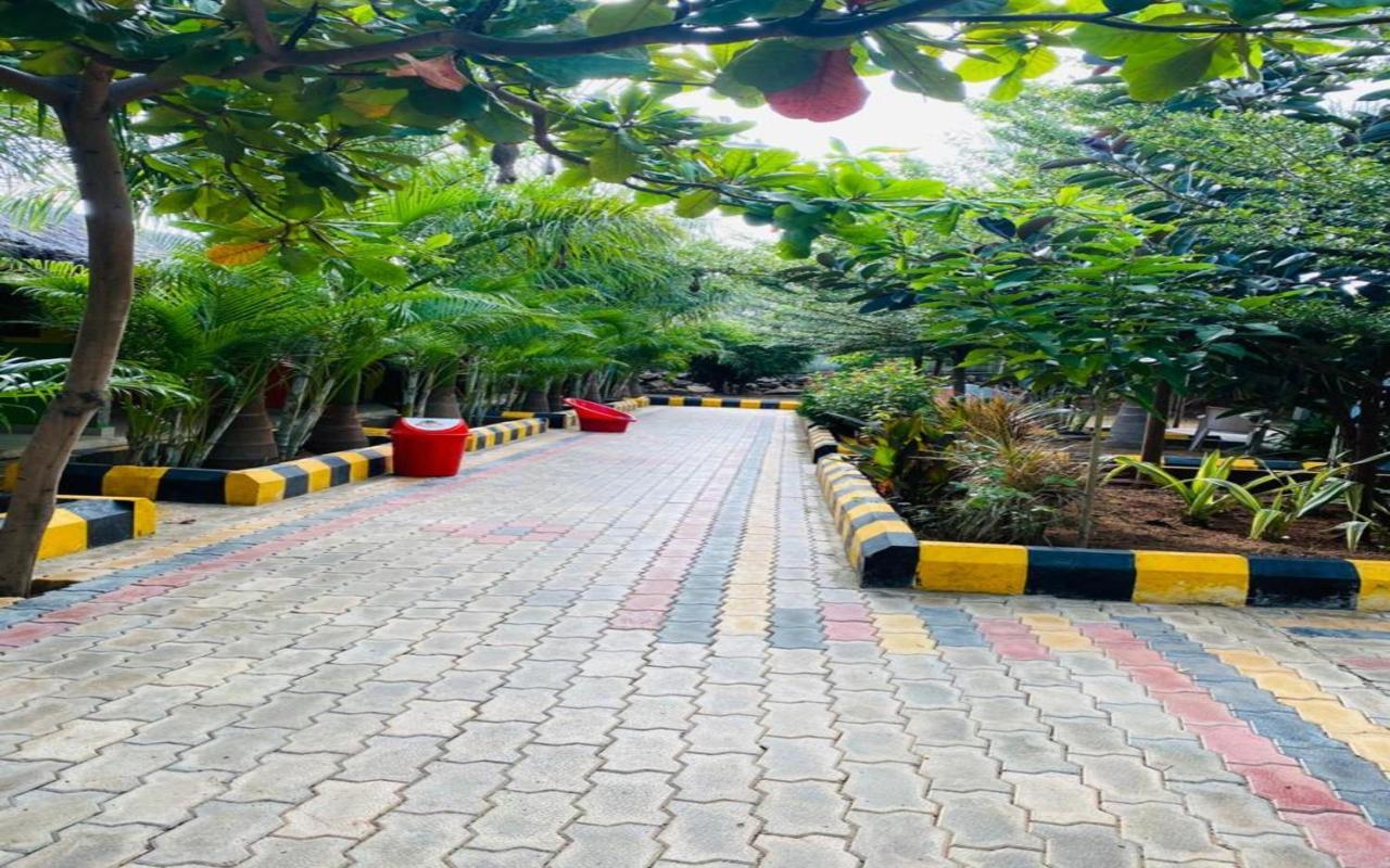 Hotel Megha Resort Hampi Esterno foto
