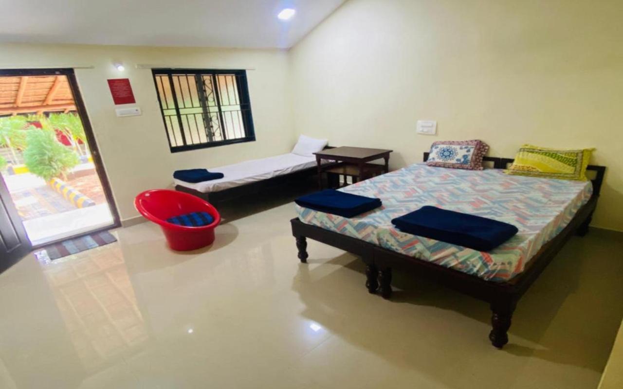 Hotel Megha Resort Hampi Esterno foto