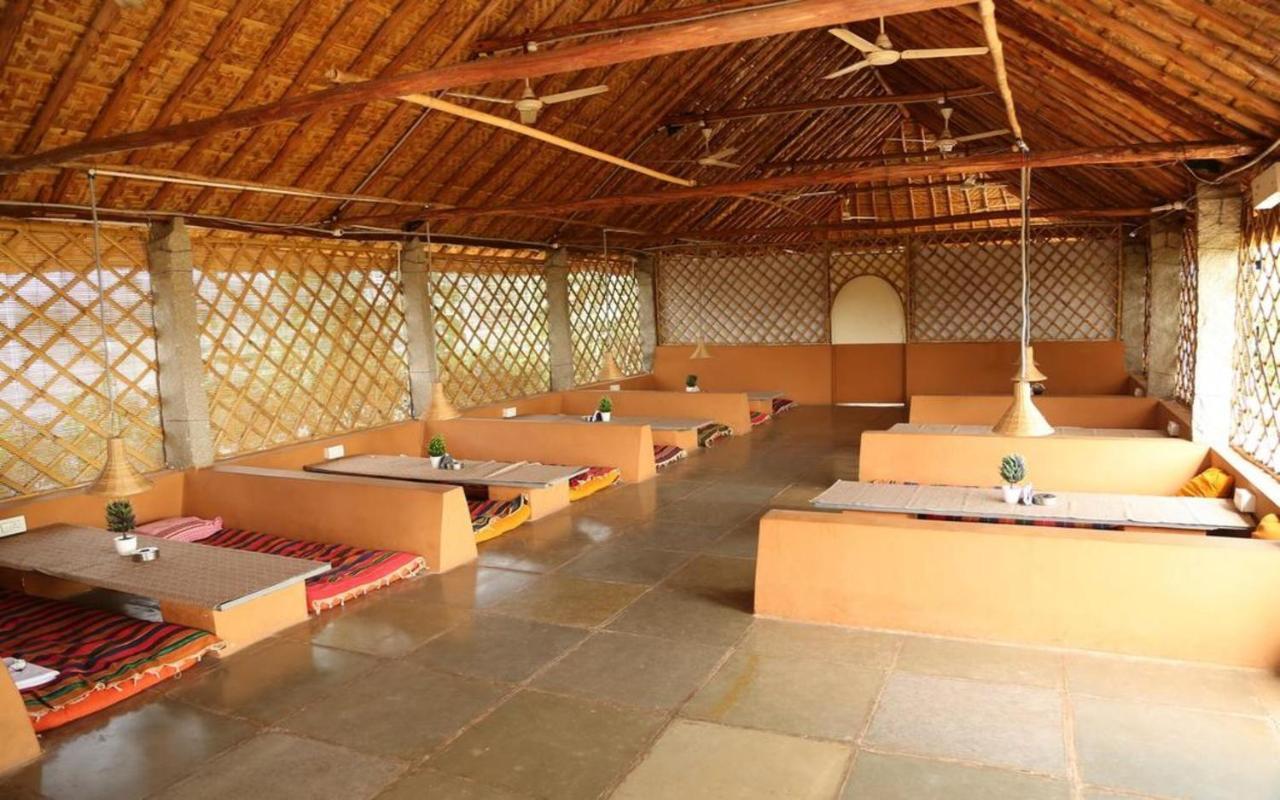 Hotel Megha Resort Hampi Esterno foto